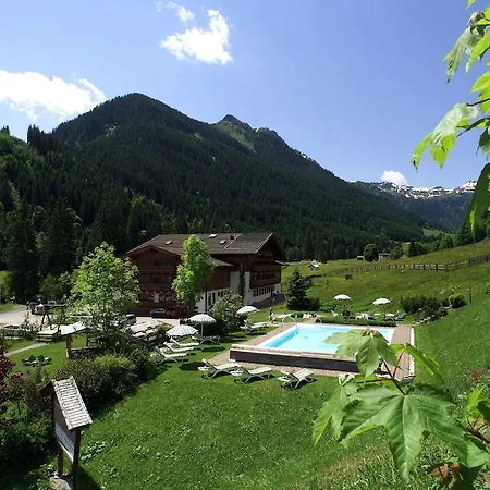 St. Georg Saalbach-Hinterglemm